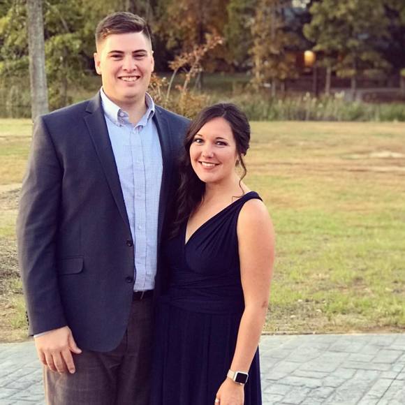 Meet your Posher, Leslie - Picture 1 of 1